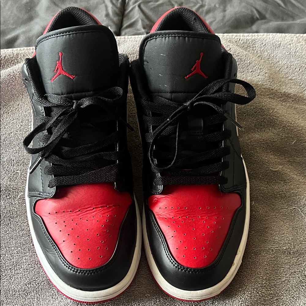 Jordan 1 Low Men’s sz 11